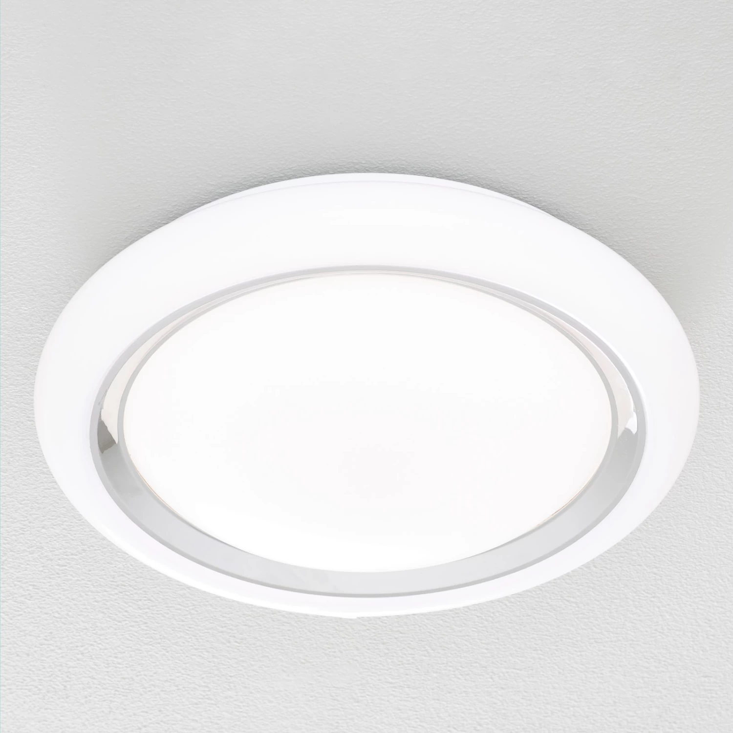 EGLO Connect Capasso-C Ceiling Lamp White-chrome 4 EGLO Connect Capasso-C Ceiling Lamp White-chrome - Image 2