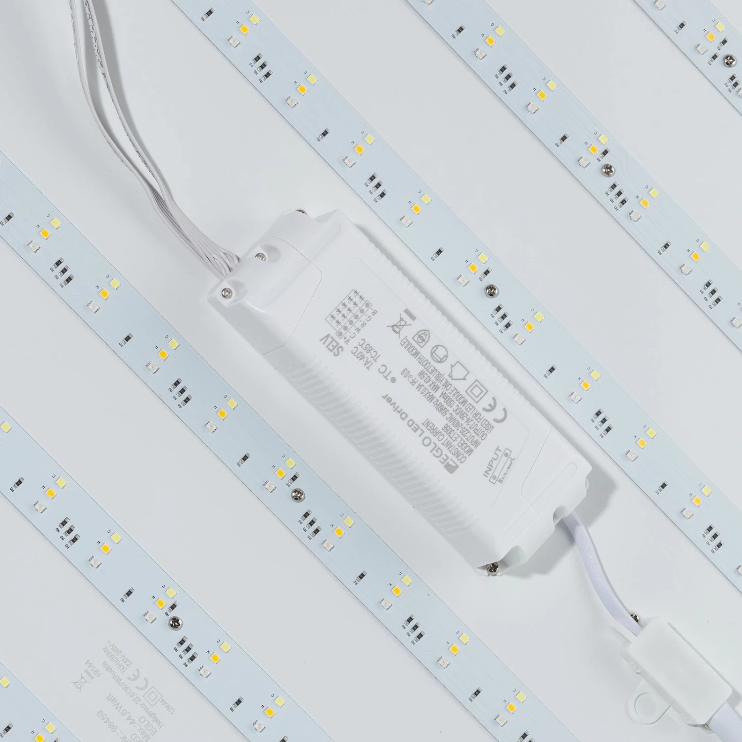 EGLO Connect Totari-C LED Ceiling Lamp Crystal CCT 11 EGLO Connect Totari-C LED Ceiling Lamp Crystal CCT - Image 9