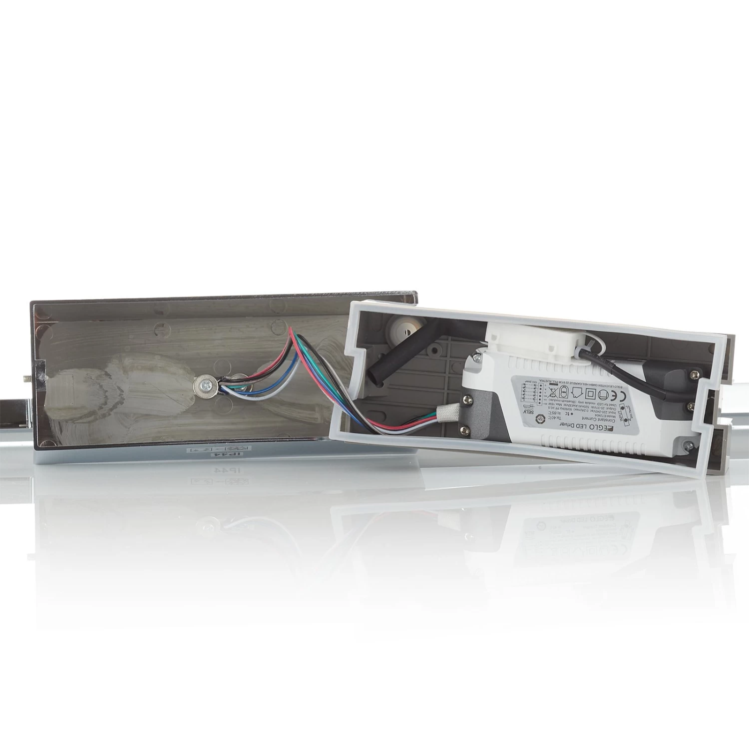 EGLO Connect Tabiano-C LED Mirror Light 90.5 cm 10 EGLO Connect Tabiano-C LED Mirror Light 90.5 cm - Image 8