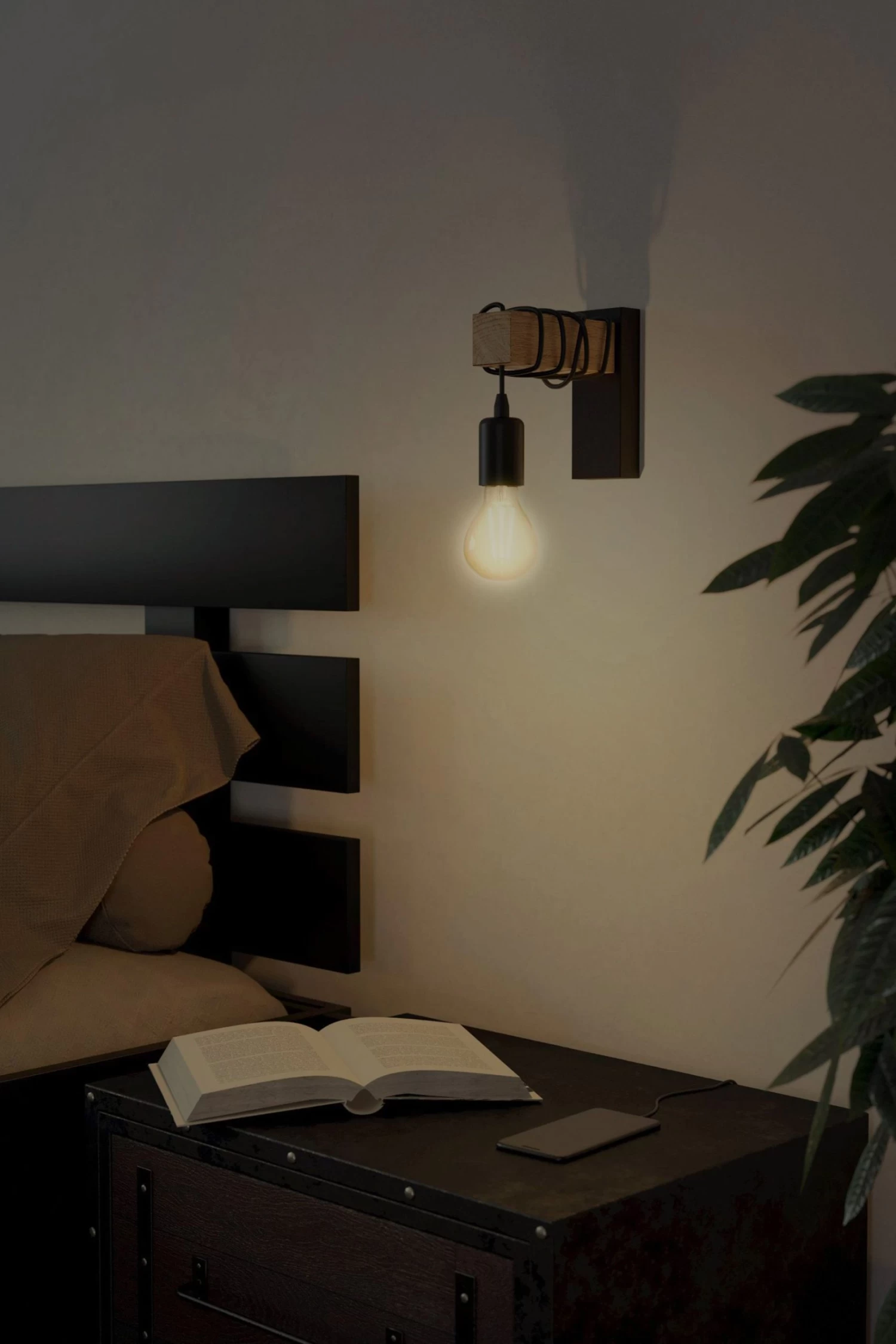 Eglo Townshend Wall Light 4 Eglo Townshend Wall Light - Image 2