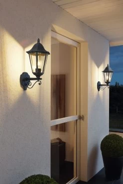 Eglo Navedo Classic Outdoor Wall Light